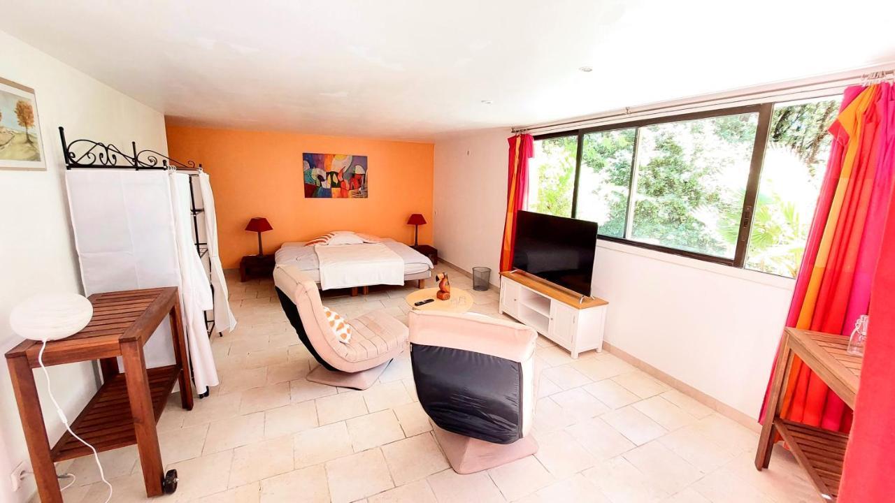 La Deviniere Hotel Donzère Quarto foto