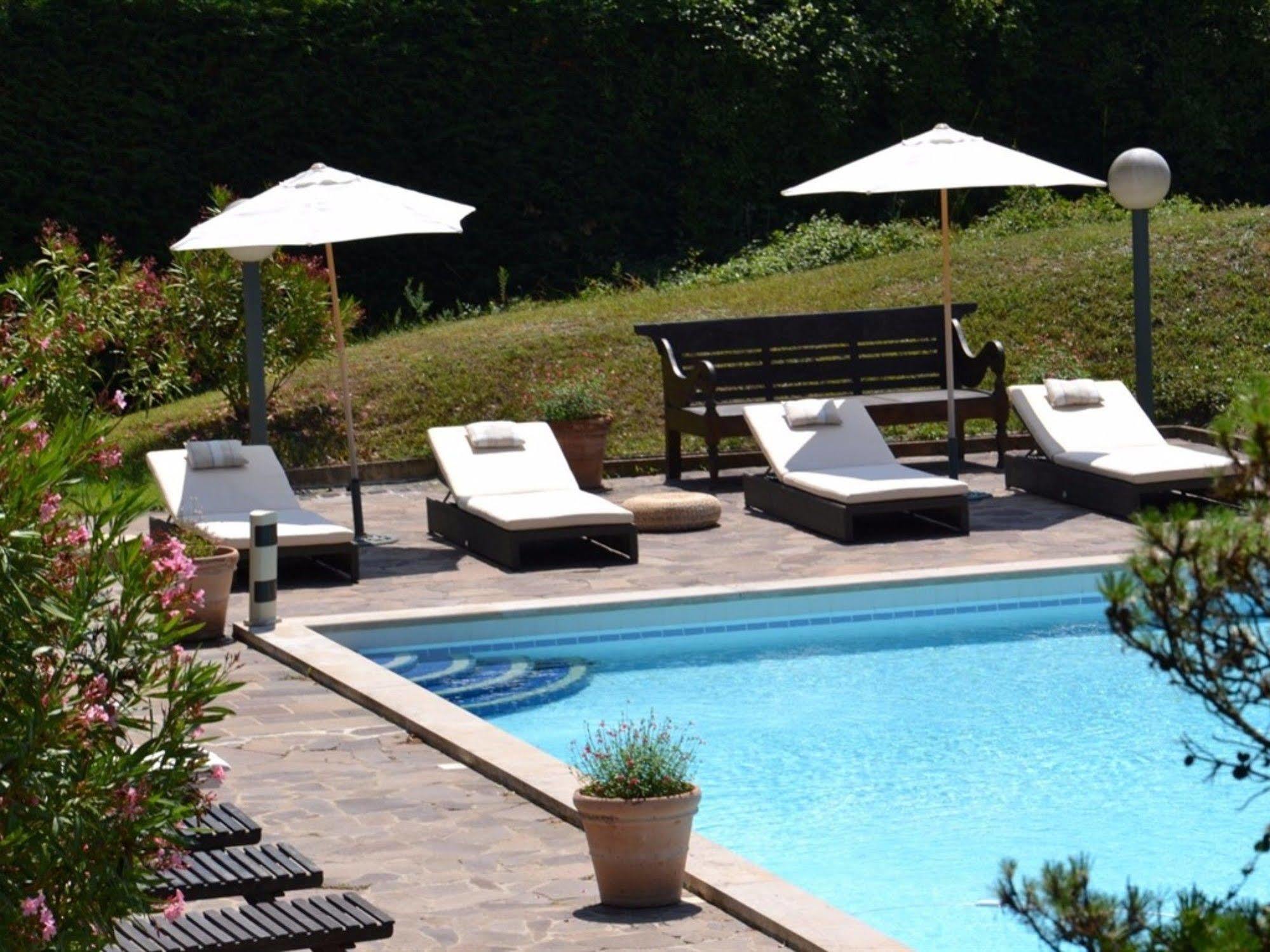 La Deviniere Hotel Donzère Exterior foto